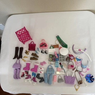 Accesorios Barbie Ken Incluye Zapatos Piedra de Seda Modelmus Varios Más de 65 Piezas Foto 1 de 4