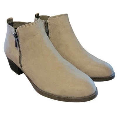 Carlos by Carlos Santana Women Brie Block Heel Ankle Booties Sz US 8.5M Doe Grey - Image 1 of 4