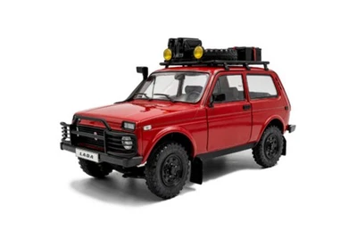 Lada Niva 1980 Rosso Con Bagagli Sul Tetto Modellino Auto 1:18 Solido - Immagine 1 di 4
