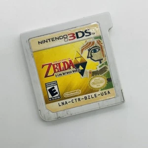 The Legend of Zelda: A Link Between Worlds (Nintendo 3DS, 2013) Cartridge Only - Picture 1 of 2