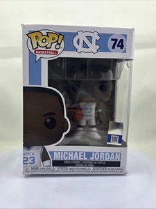 Michael Jordan North Carolina Funko Pop #74 caja dañada - Imagen 1 de 7