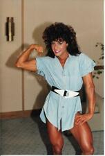 MUSCLE GIRL 80's 90's FOUND PHOTO Color PRETTY WOMAN Original EN 110 19 I