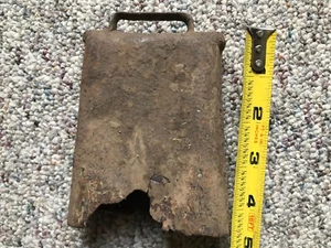 Antik Vintage USA sehr alte rostige Metall Kuh Glocke Handarbeit Ranch Dekoration 5" - Bild 1 von 6