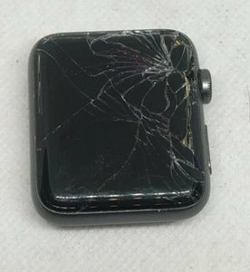 Broken apple watch series 2 WR-50M 42mm Aluminium do części / naprawy Oryginał - Zdjęcie 1 z 10