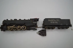 Motor locomotora de vapor de hierro fundido a escala HO con licitación A.T. y S.F. - Imagen 1 de 11