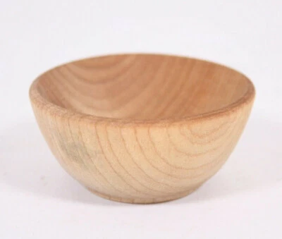 Miniature Turned 1.5” x 2.5” Primitive Style Wood Bowl Salt Doll Bear Shadow Box Foto 1 de 4