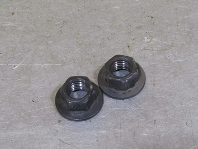 Juego de tuercas de retención de brazo limpiaparabrisas OEM sedán Kia Spectra 2004-2009 04 05 06 07 08 09 Foto 1 de 2