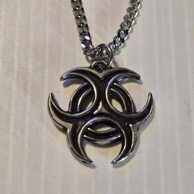 SÍMBOLO RADIACTIVO Dije Colgante de Peltre/18"-24" COLLAR CADENA ACERA INOXIDABLE Foto 1 de 4