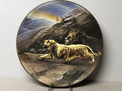 Antigua placa/placa en relieve elevada NIPON pintada a mano - ¡León y leona al amanecer! Foto 1 de 4