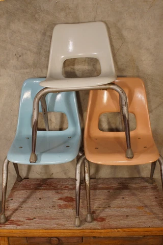 Vintage MCM Brunswick Fiberglass Child Chairs Set 3 Cover