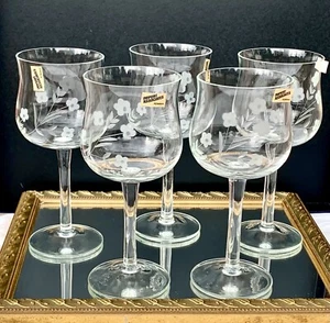 Rumänische geätzte Blumen mundgeblasene Kristall Rosé Weingläser 6-3/4" Set mit 5 Enden 7/11 - Bild 1 von 5