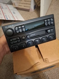 NOS 1998-03 OEM FORD RANGER F150 E150 AM/FM Tape Player OEM F87F-19B132-AB - Picture 1 of 6