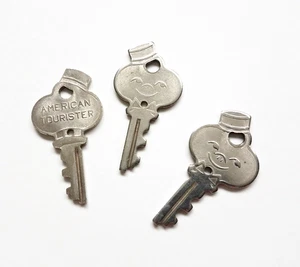 3 Vtg AMERICAN TOURISTER Key Luggage Suitcase Airline Case Smiling Bellhop - Picture 1 of 5