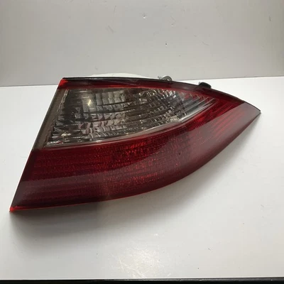 Conjunto de luz trasera exterior lado pasajero derecho Jaguar XK XKR 2007-2009 FABRICANTE DE EQUIPOS ORIGINALES Foto 1 de 4