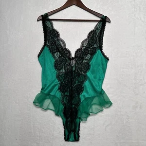 Vintage Soft Moments New York Lingerie Teddy Bodysuit Green Satin Lace Sz M USA - Picture 1 of 12
