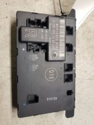 2002 2007 Mercedes-Benz C230 C320 - RF Door Module -  R319560 - Imagem 1 de 4