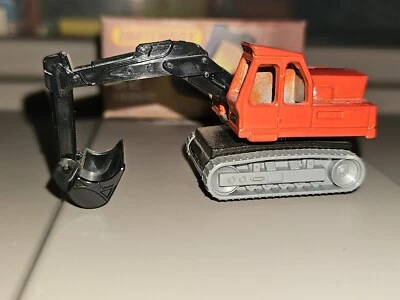Matchbox Superfast #32 Excavator - Image 1 of 4
