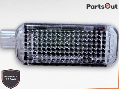 AUDI A6 QUATTRO C7 2012-2024 ASIENTO TRASERO IZQUIERDO O DERECHO LUZ CORTESÍA LÁMPARA OEM Foto 1 de 3