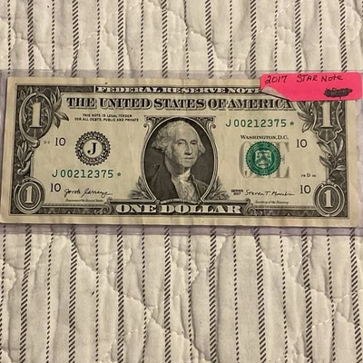 ONE DOLLAR STAR NOTE WITH LOW RUN OF 250,000 AND PRINT OF 500,000 SERIES 2017A - Image 1 of 4