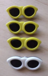 Sunglasses size 32 Shank Buttons set of 4, 1 White and 3 Yellow - Picture 1 of 2