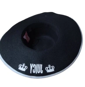 Juicy Couture Floppy Sun Hat. Black w White Trim. One Size. Beach Straw Hat. NEW - Picture 1 of 2