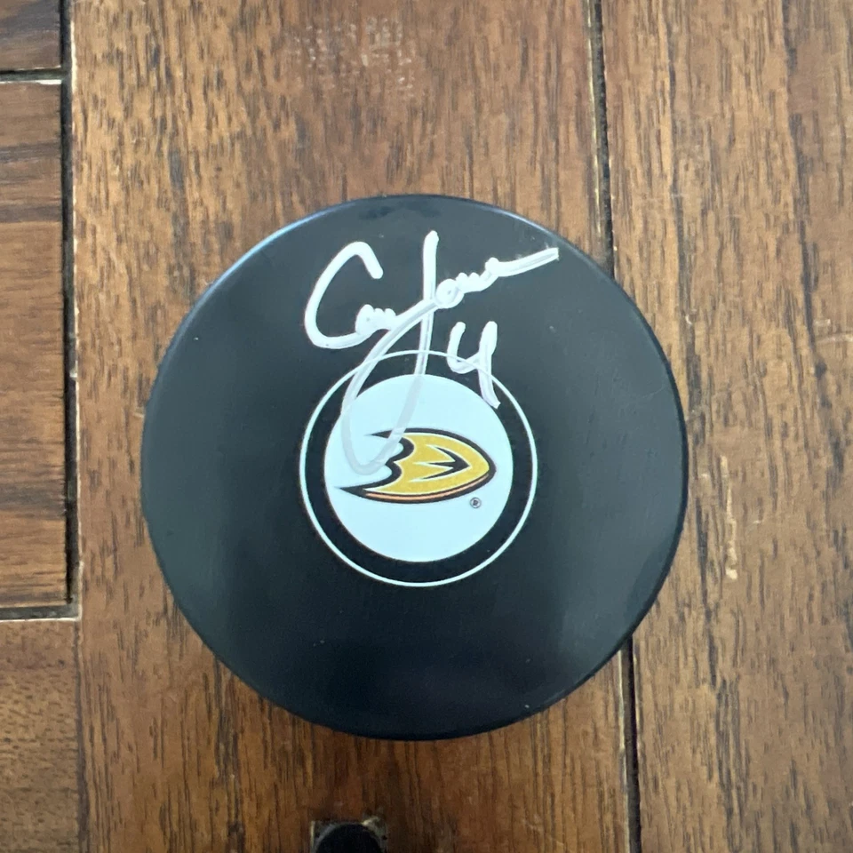 Cam Fowler Firmado Autografiado Anaheim Ducks Logo Disco ¡Limpio! Foto 1 de 2
