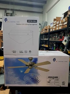 Ceiling Fan 5 blades Royal Star RP 1052WW + Lighting Kit - Picture 1 of 15