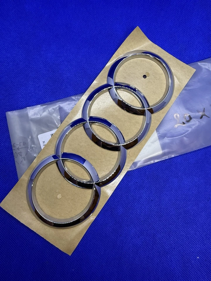 Logo Stemma Monogramma AUDI A3 S3 RS3 8Y Originale 8Y48537422ZZ 2020