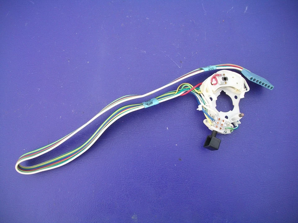 НОВЫЙ ИЗ СТАРЫХ ЗАПАСОВ 1973 - 1987 DODGE TRUCK DART ПОВОРОТНИК ПЕРЕКЛЮЧАТЕЛЬ ПРОВОДКА 4216817 3635505 - Изображение 1 из 4