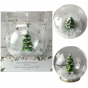Pier 1 Holiday Weihnachtsbaum beleuchtet LED Glaskugel Schneekugel mit Timer NEU - Bild 1 von 9