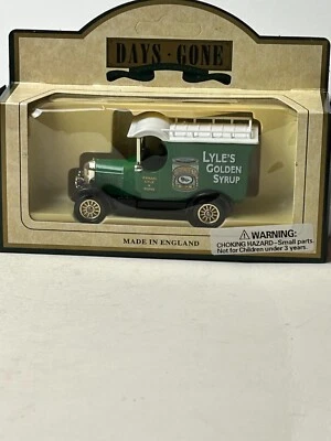 Lledo Days Gone 1926 Morris Truck, Lyle's Golden Syrup with Box - Image 1 of 4