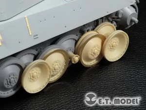 ET Model ER35036 1/35 Demeged Wheels for Panther Ausf.A/G - Picture 1 of 4