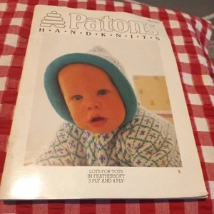 π Patons No 1021 Knitting Pattern Book 3 and 4 ply Toddlers Babies 3-18 months - Picture 1 of 15
