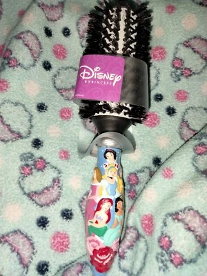 Disney Princess World Trend Sculptured Handle Medium Boar Porcupine Round Brush - Image 1 of 4