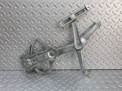 Regulador de ventana eléctrica delantera derecha Mercedes-Benz W202 C200 Foto 1 de 4