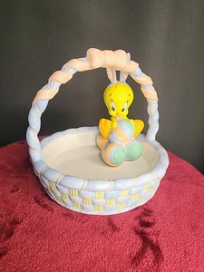 NIB Vintage Ultra Rare Warner Bros. Tweety Bird Easter Basket Candy Dish 1999 - Picture 1 of 13