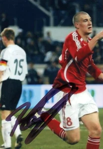 DÄNEMARK, ARSENAL, BIRMINGHAM & N.FOREST: NICKLAS BENDTNER SIGNED 6x4 PHOTO+COA - Bild 1 von 1