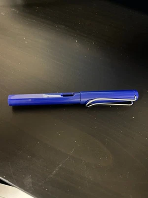 Lamy Safari Fountain Pen, Fine Nib, Blue - Image 1 of 4