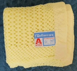 Mothercare 0552 Yellow Vintage Pram Blanket Cellular Acrylic Acrilan HAS FLAWS - Picture 1 of 6