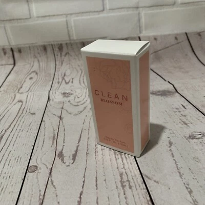 Туалетная вода для женщин Clean Blossom спрей 0,5 жидк. Oz. [15 мл] - Изображение 1 из 2