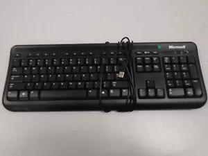 Microsoft Black Wired Keyboard 400 1366 - Picture 1 of 5