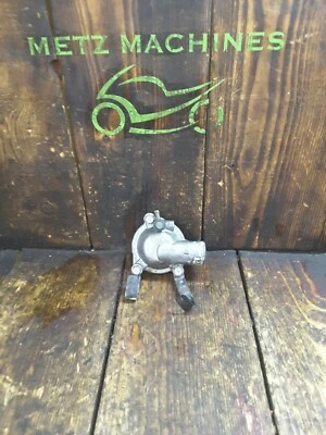 2000 Kawasaki Ninja ZX900E ZX9R ZX9 Oem coolant inlet cover #1/2 - Image 1 of 4