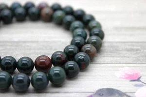 Bloodstone Beads, Natural Bloodstone Smooth Round Sphere Beads Gemstone PG31 - Imagen 1 de 3