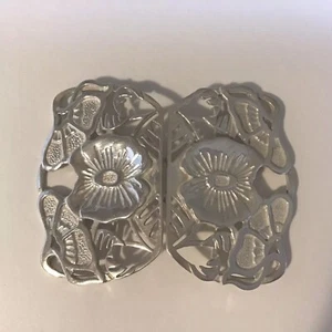 Silve Two Part Vintage Nurse Buckle. Embossed Poppy Design Art Nouveau Style - Picture 1 of 5