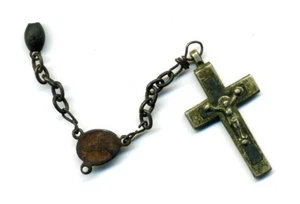 Vintage Broken Rosary - Crucifix Part Only - Picture 1 of 2