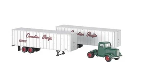 42233 HO Scale Bachmann Truck Cab w/2 Piggyback Trailers Canadian Pacific - Picture 1 of 1
