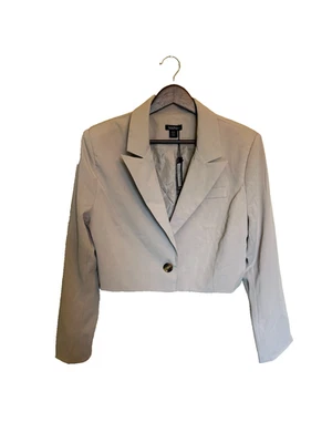 NWT Boohoo Women Oversized Cropped Boxy Tailored Blazer Size 12 Cream - Image 1 of 4