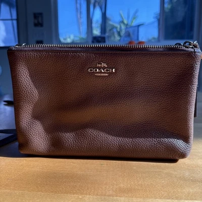 Coach Purse Bag Crossbody Lyla in Pebble Leather. F38273. Brown AUTHENTIC - Image 1 of 4