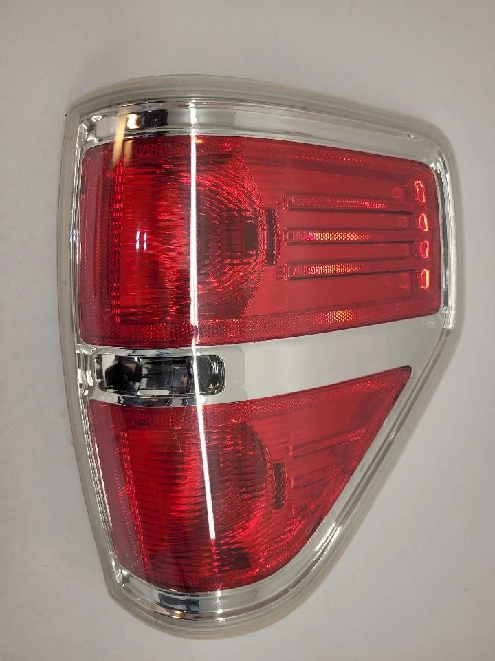 2009 2010 2011 2012 2013 2014 FORD F150 PICKUP Passenger Tail Light Styleside  - Image 1 of 4