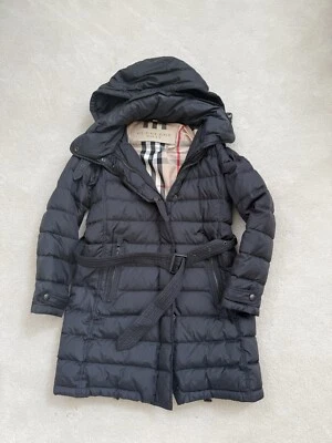 Abrigo acolchado con cinturón Burberry para mujer / talla M Foto 1 de 4